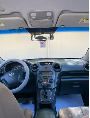 Utilisé Kia Carens À vendre au Doha #5304 - 1  image 